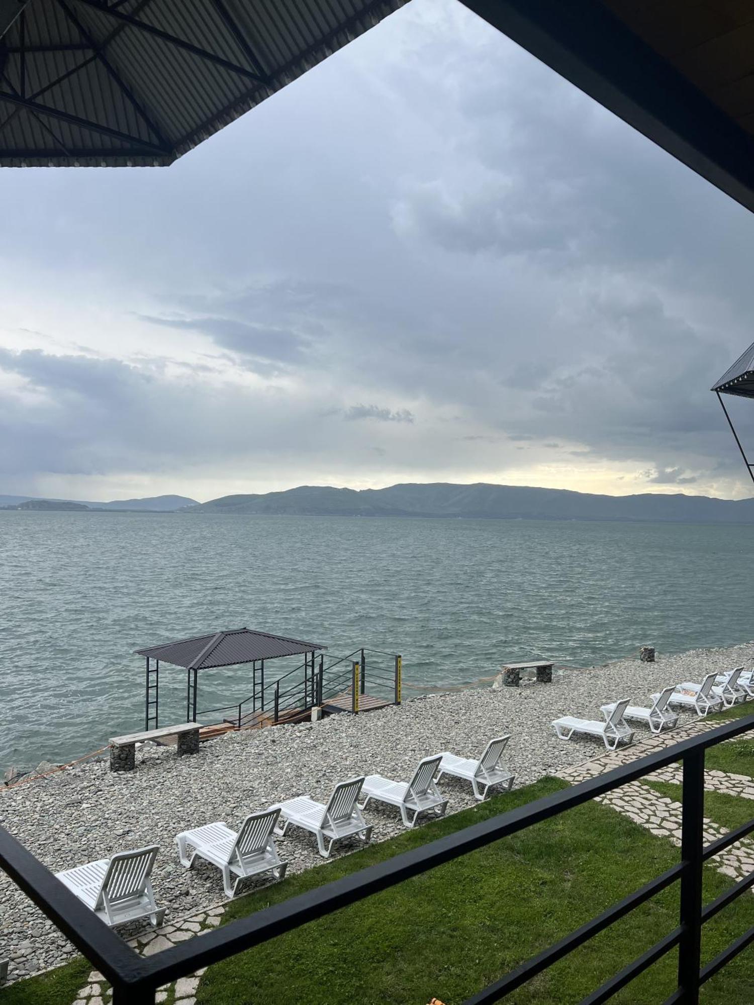 Altitude 1900 Dive Resort - Sevan Lake Chambarak Exteriör bild